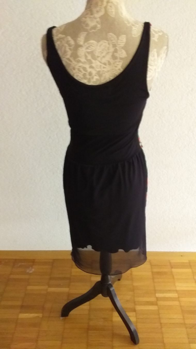 Desigual Vestiti: Desigual Kleid – Usato da Wünnewil venduto da 04Blume 3