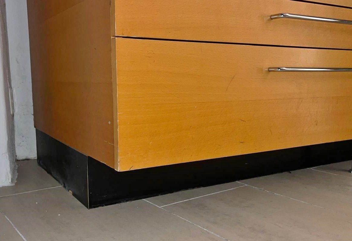 Allestimento di negozi e stand fieristici: Kassentisch, Schubladenmöbel – Usato da Luzern venduto da flexibus77 6