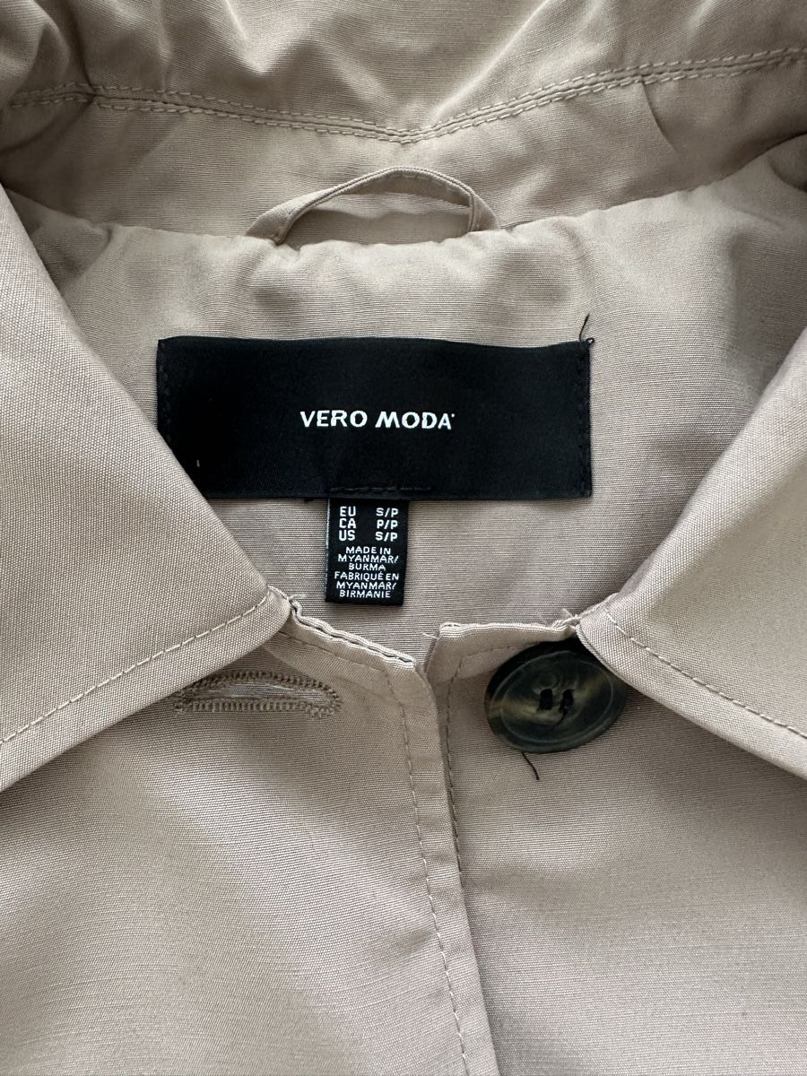 Vero Moda Giacche: Damen Trenchcoat Vero Moda Beige Grösse S – Nuovo (secondo la descrizione) da Baar venduto da lin_7dhb 8