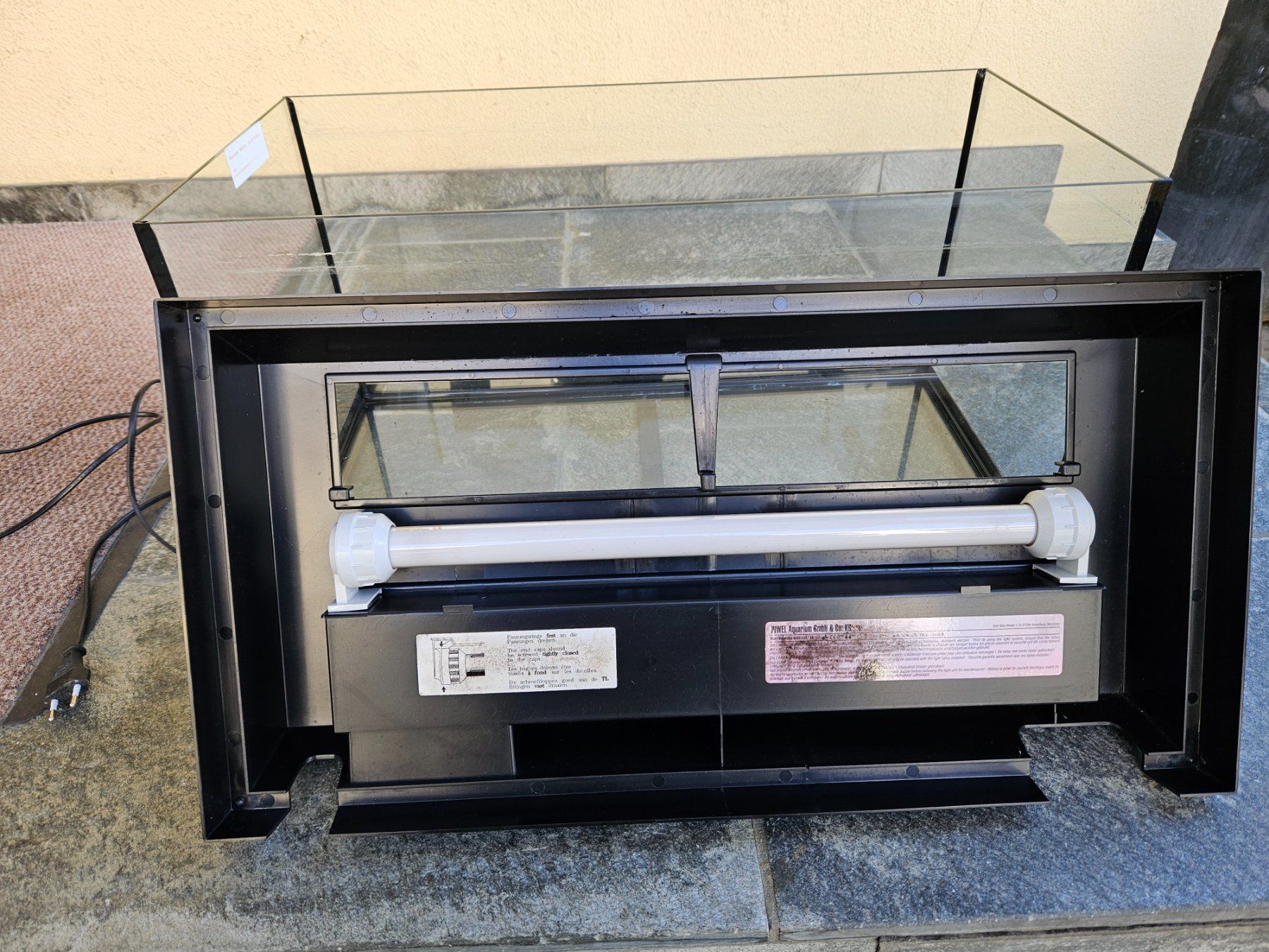 Acquari: AQUARIUM KORALLUX 60 L – Usato da Vaduz venduto da Alaga1 2