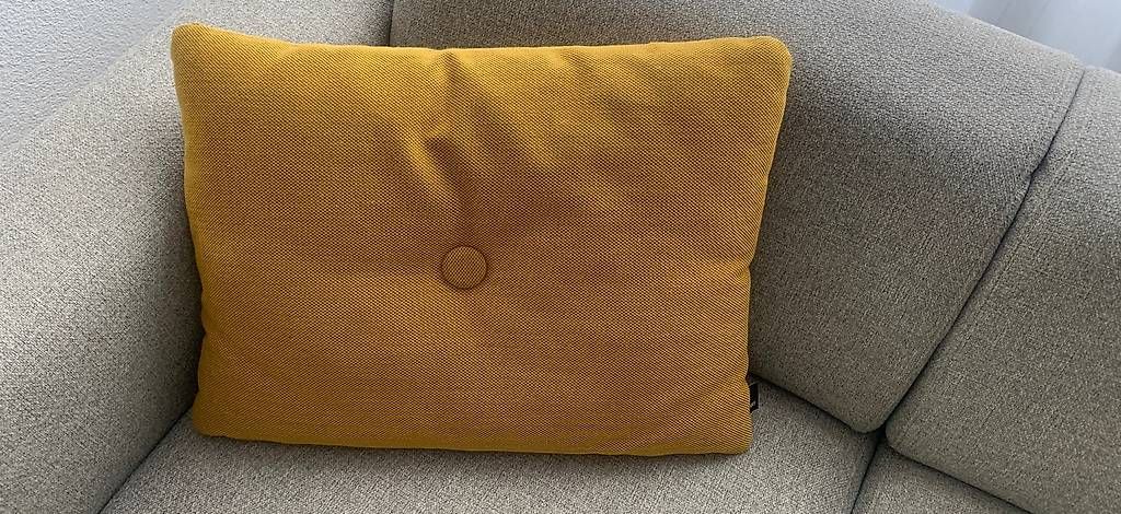 Cuscini: Kissen "Dot" von Hay  – Usato da Münsingen venduto da Annette-Schmid 1