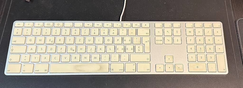 Apple Tastiere: Apple Keyboard – Usato da Kriens venduto da janus17
