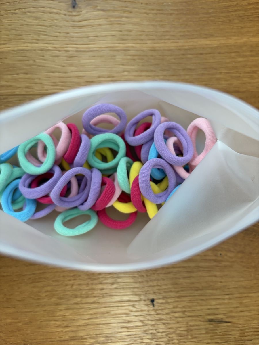 Accessori per capelli: 50 Haargummis bunt, NEU – Nuovo e nell'imballaggio originale da Hinwil venduto da crn139 1