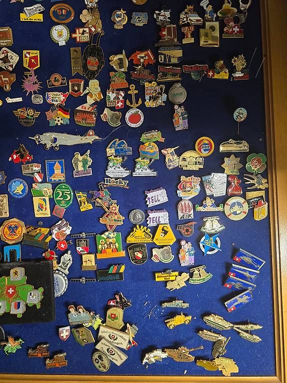 Broschen & Nadeln: Pins – Gebraucht aus Aeschi b. Spiez von bestraub 3