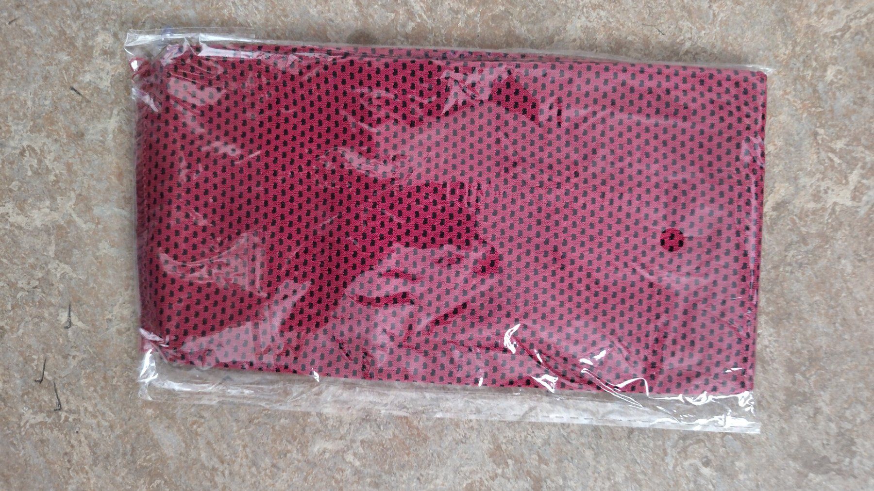 Serviettes de bain: Kühltuch, rot – Neuf avec emballage d'origine à STEFFISBURG par Sumerstorm