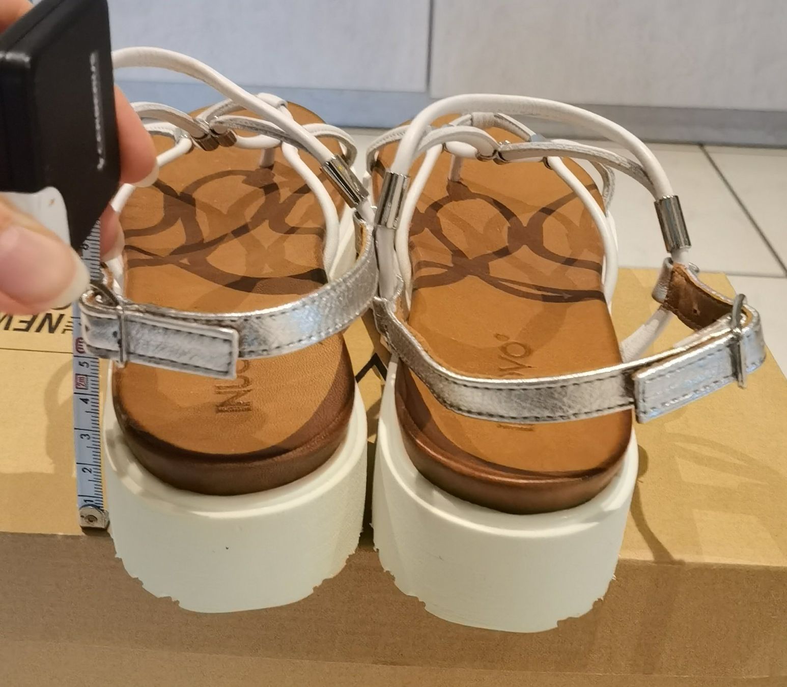 Damenschuhe: Leder Sandalen Gr. 40 – Neu und originalverpackt aus Uerkheim von Justi.y 2