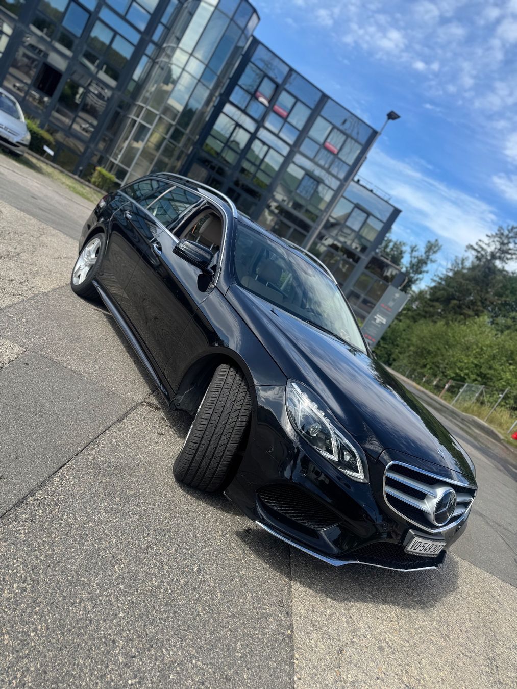 Mercedes-Benz Automobili: Mercedes-Benz E500 – Usato da Lonay venduto da PancheChakalov 3