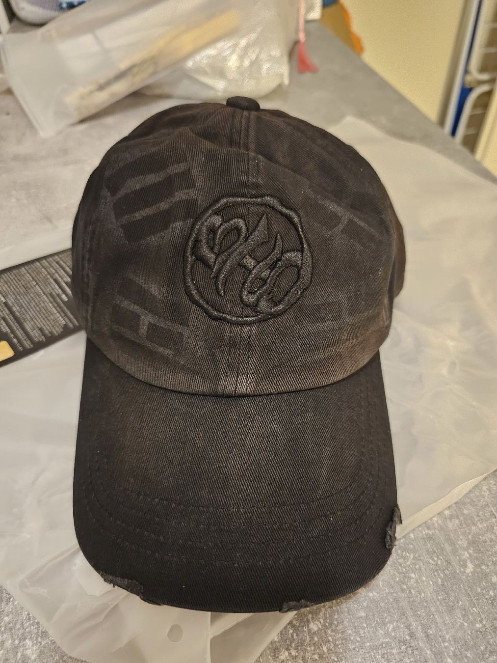 Chapeaux, bonnets & casquettes: Casquette BTS Arirang merch – Neuf avec emballage d'origine à Genève par CheyenneKiwi