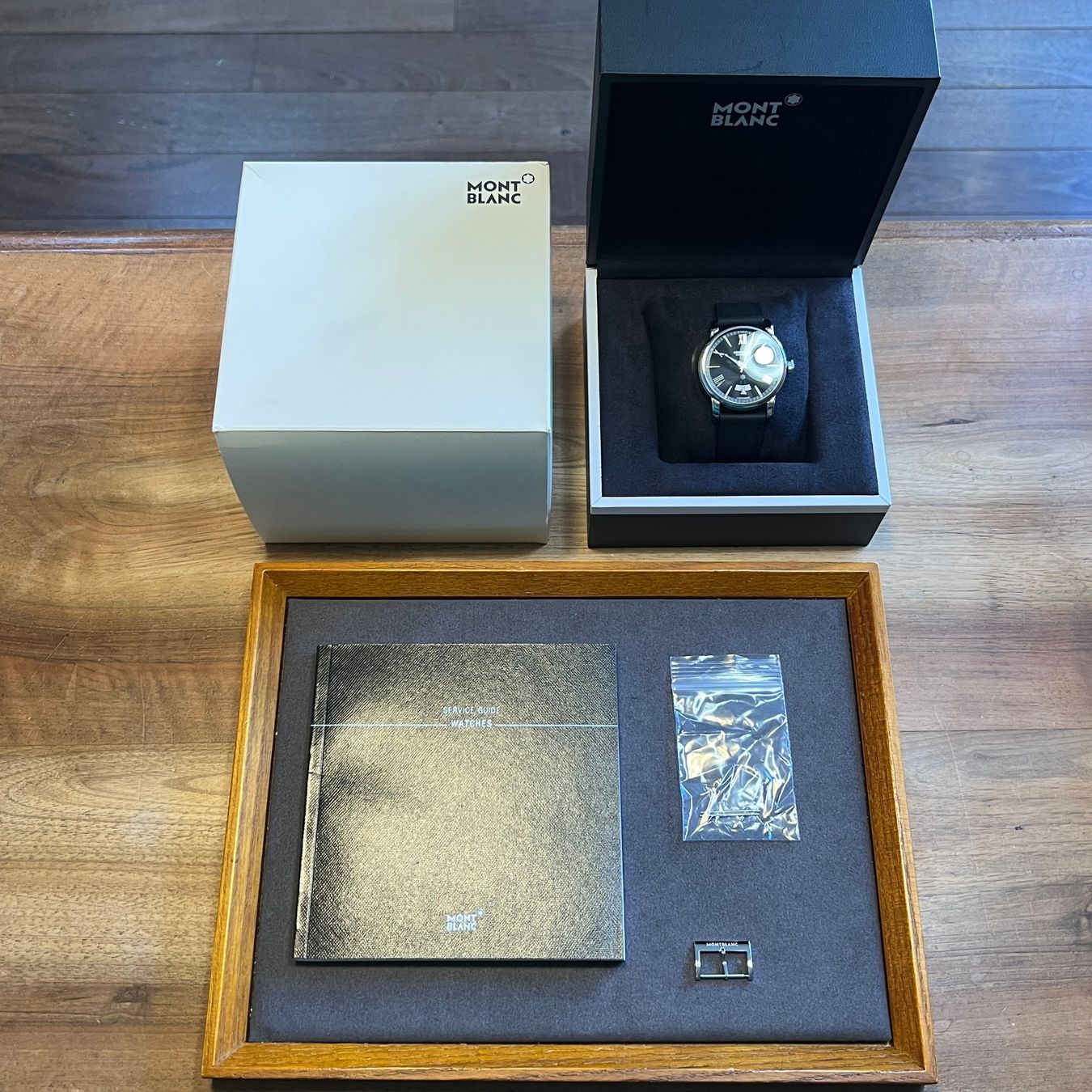 Montblanc Orologi: Montblanc 4810 Black Dial Full Set 7390 – Usato da Carouge GE venduto da Watchaser 9