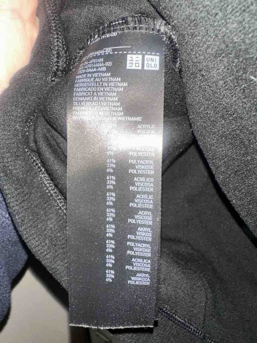 Uniqlo Maglioni & Felpe: Pullover mit Stehkragen schwarz – Usato da Basel venduto da alinaa95 5