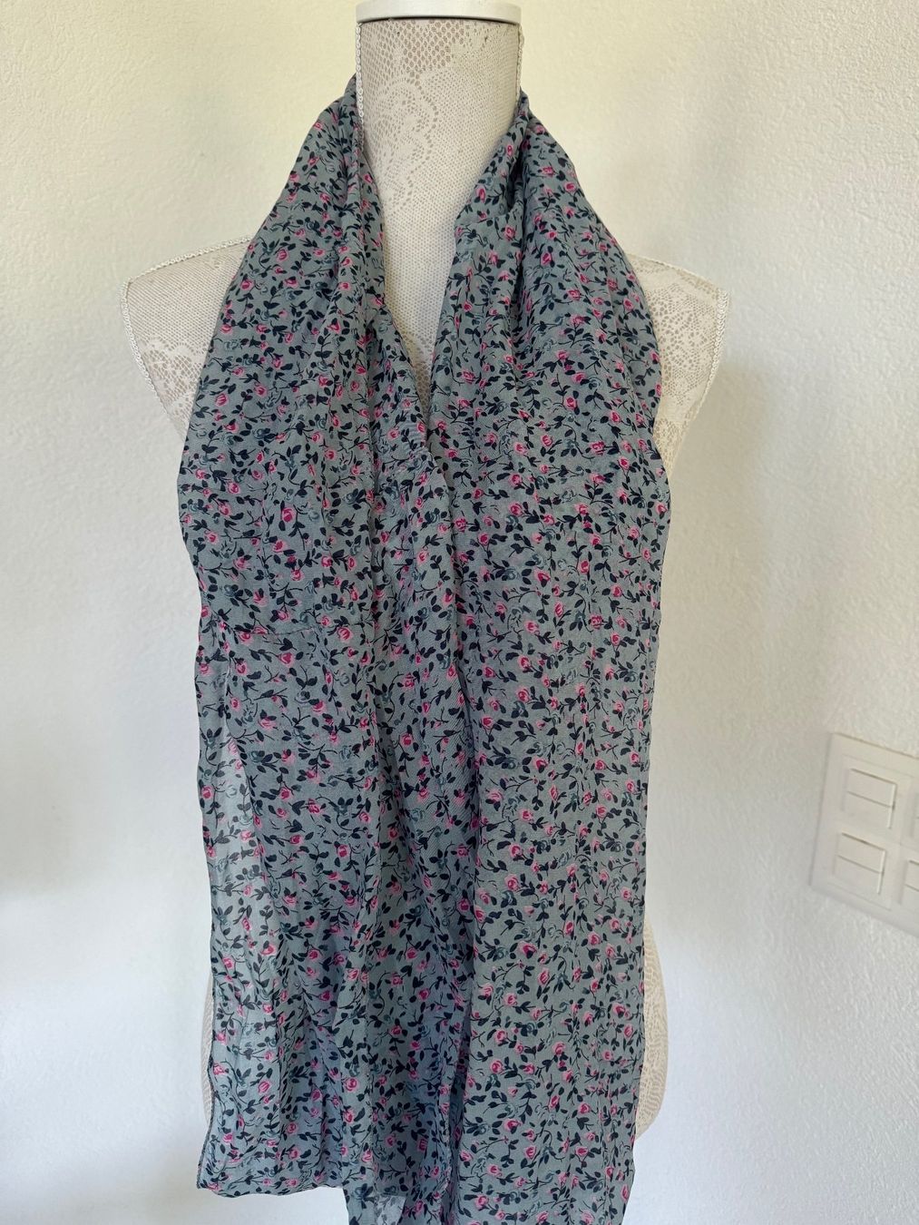 Foulard & Sciarpe: Neu Loop Tuch Schal 76 x 46 cm Viskose – Nuovo e nell'imballaggio originale da Kirchdorf AG venduto da coco123 2