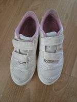 Schuhe Gr. 32