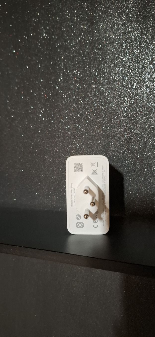 Interruttori: Philips Hue Smart Plug – Usato da Guntershausen venduto da Jtattoo 2