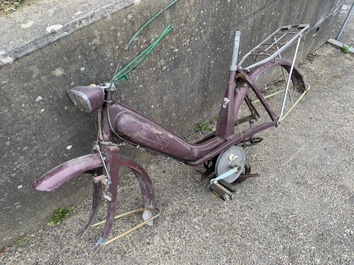 Pièces pour mobylette: Mofa Motobecane – Défectueux à Murgenthal par Ivy69 2