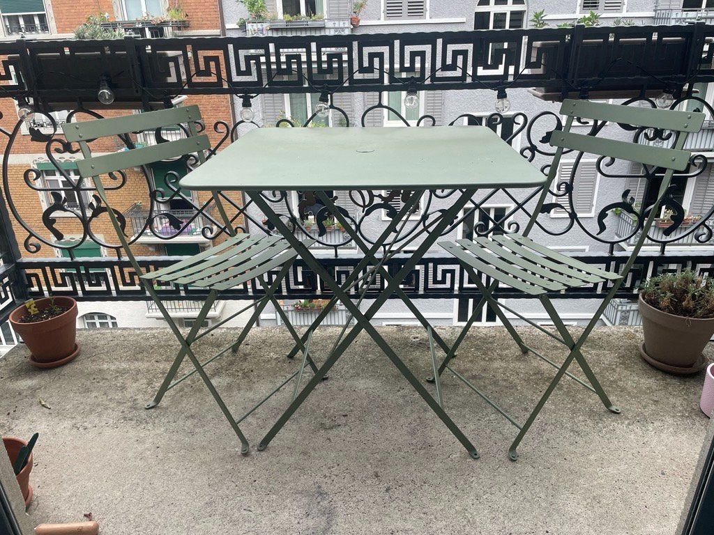 Tischset: Französichen Bistro gartenset, Globus – Gebraucht aus Zürich von tan_bpy9