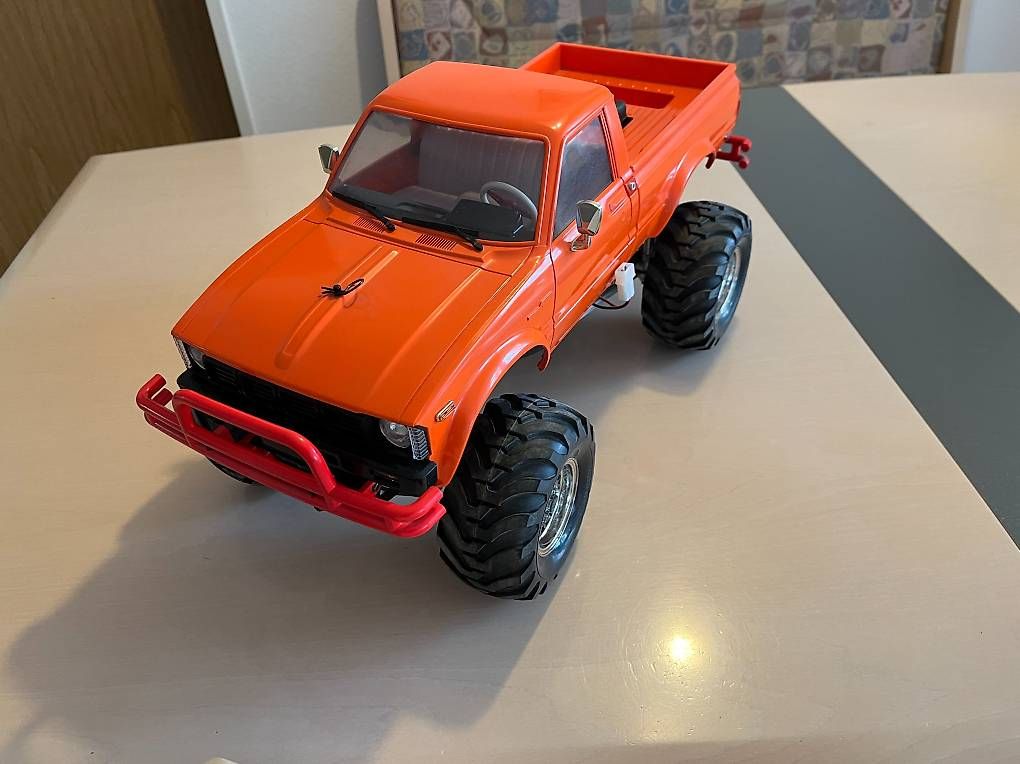 RC Modellbau: RC Modellauto 1:10 – Gebraucht aus Emmen von RiaRio 2