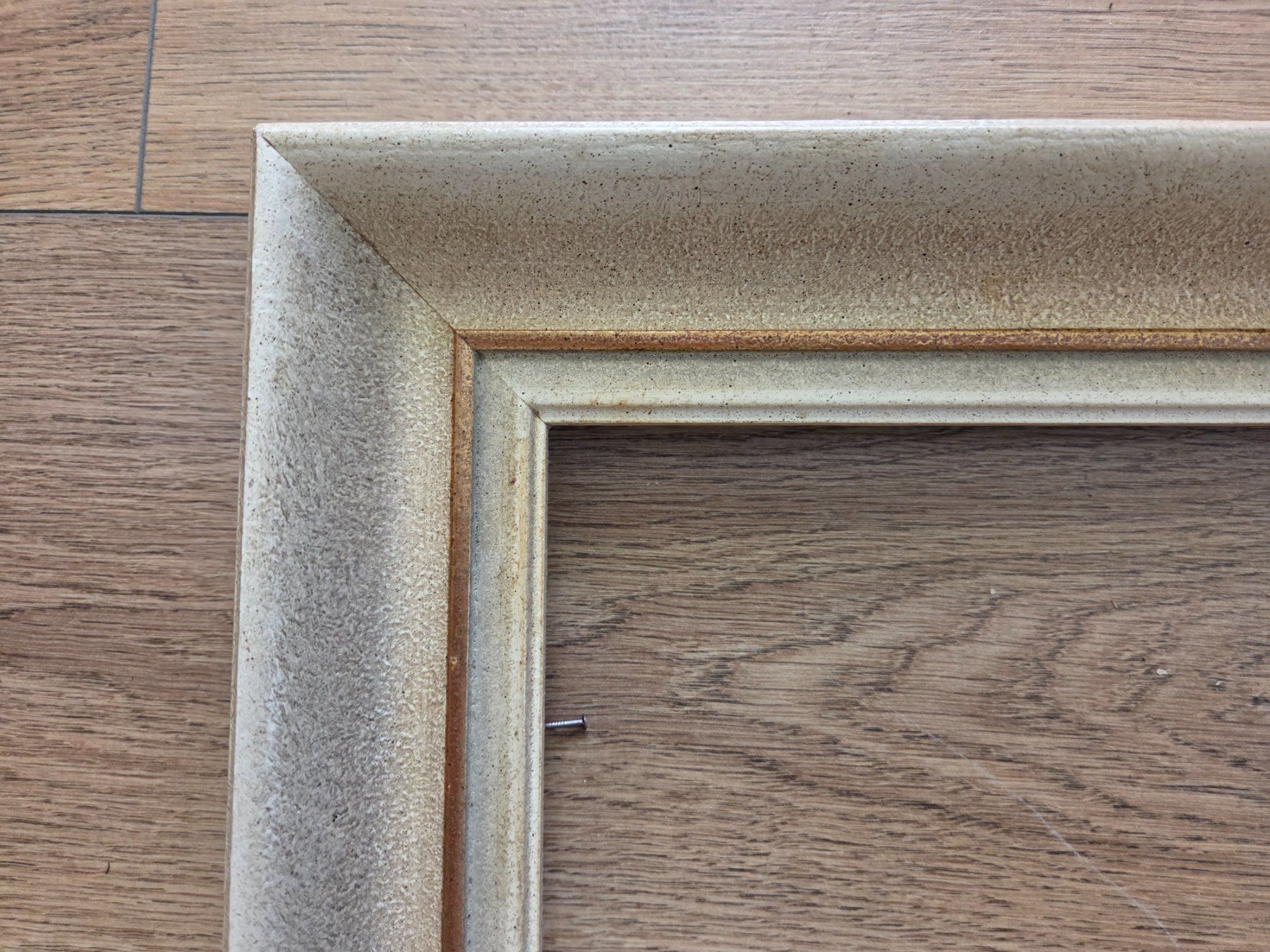 Dipinti: cadre moderne gris et or 55x46 cm – Usato da Lausanne venduto da leneko 1