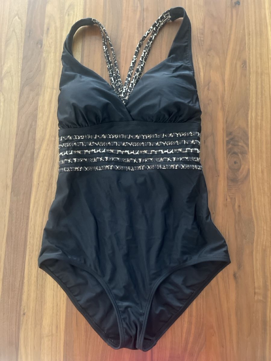Lascana Maillots de bain & Bikinis: Badeanzug LASCANA schwarz Grösse 40C – D'occasion à Adliswil par JadrankaR