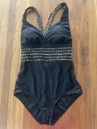 Badeanzug LASCANA schwarz Grösse 40C