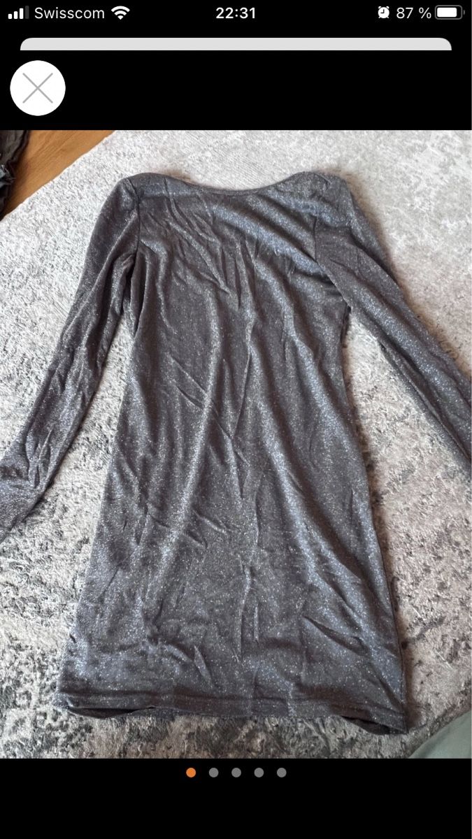 Vero Moda Kleider: Robe à paillettes manches longues – Gebraucht aus Onex von kattrina