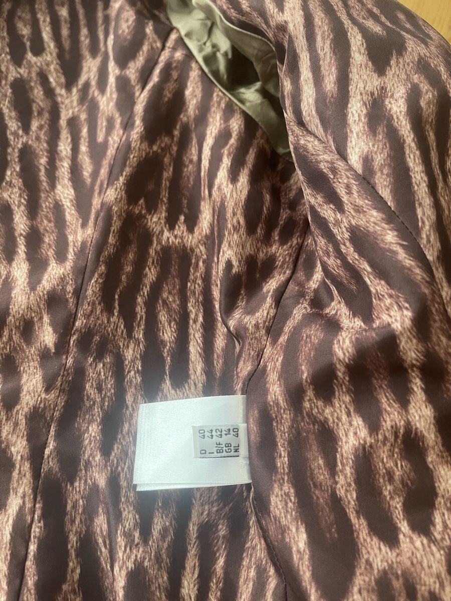 Jacken: Blazer/ Clement Veloursblazer Grösse 40 EU beige – Gebraucht aus Rüschlikon von Lajniii 9