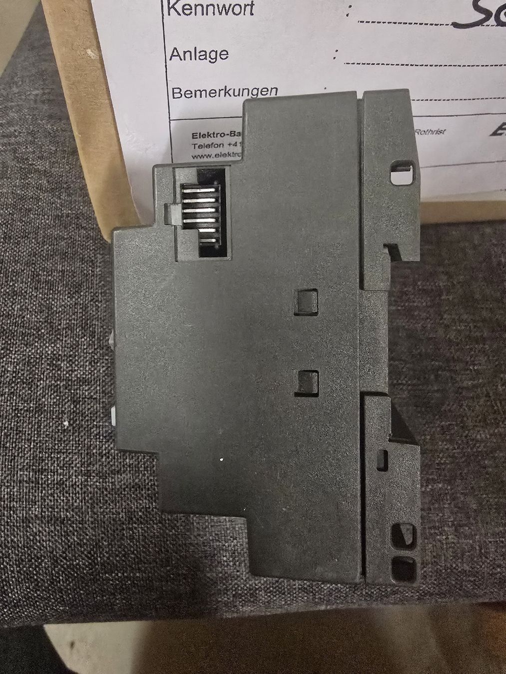 Siemens Sistema di controllo: Siemens 12/24RC Logikmodul  – Usato da Niederbipp venduto da Em.Ai 1