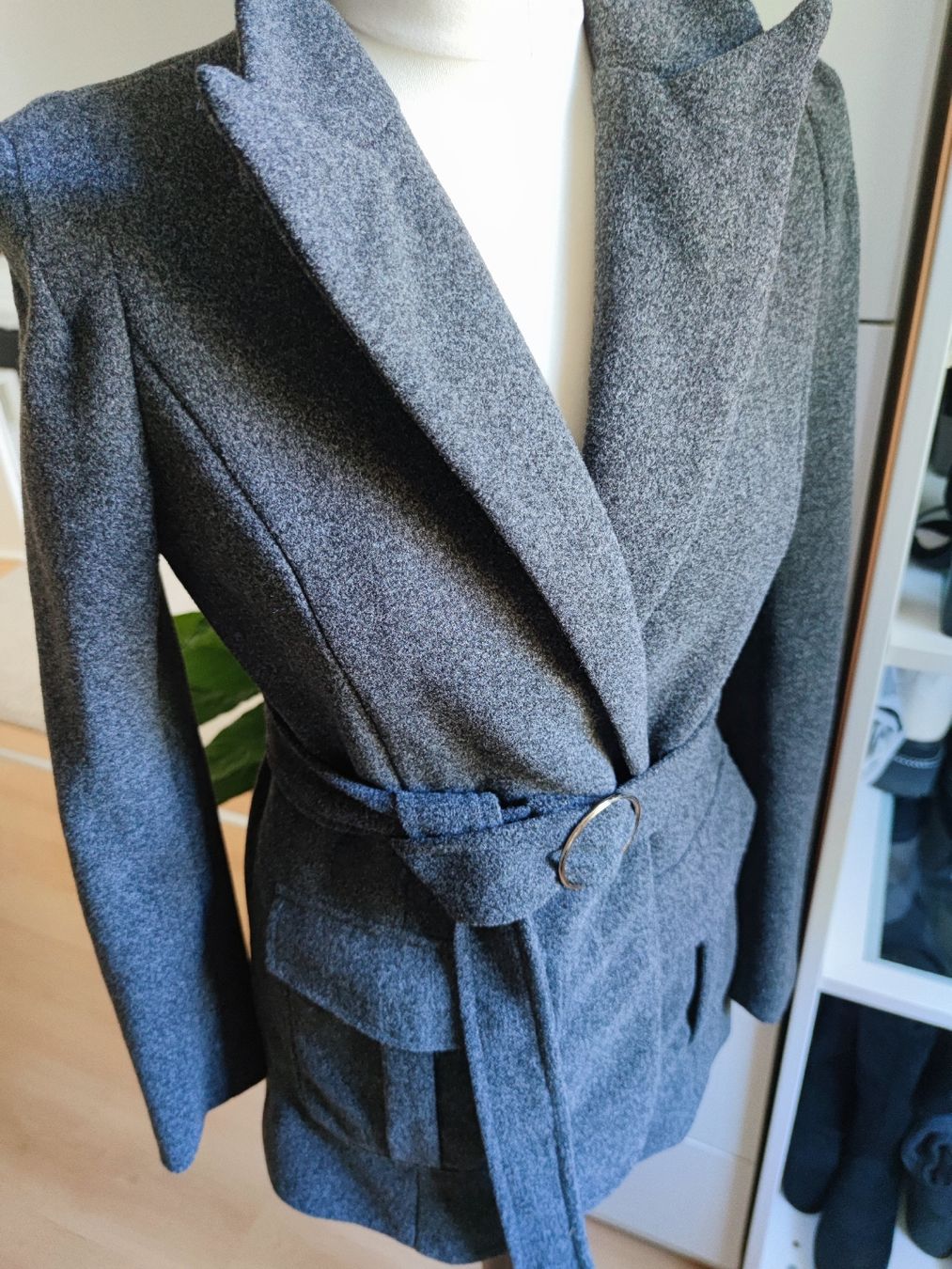 Cappotti: Women's blazer jacket - size 36 - einmal getragen – Nuovo (secondo la descrizione) da Fischbach-Göslikon venduto da Vera2109 2