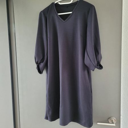 Schwarzes Kleid
