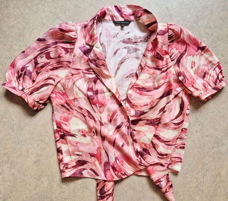 BLUSE TARA JARMON XS 34 VORN SCHLEIFE  290 CHF TOP ZU SCHAL