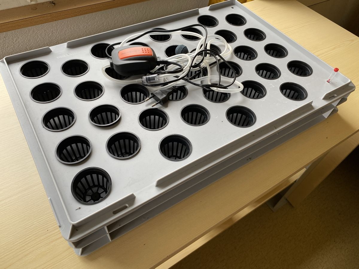 Autres: Hydroponics System mit 36 Töpfen und Pumpe – Neuf (Voir description) à Ufhusen par ASchmid27