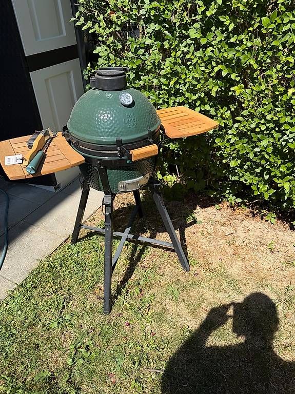Grills: Big Greenegg mit Standfuß und Zubehör  – Gebraucht aus Cham von Knipper172