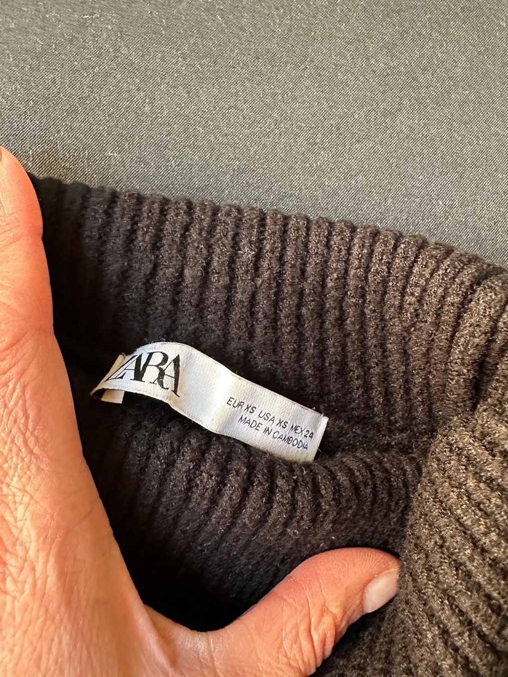 Zara Pullover & Sweatshirts: Rollkragen Pullover von Zara in Grösse XS – Gebraucht aus Zürich von jea_hzs7 2