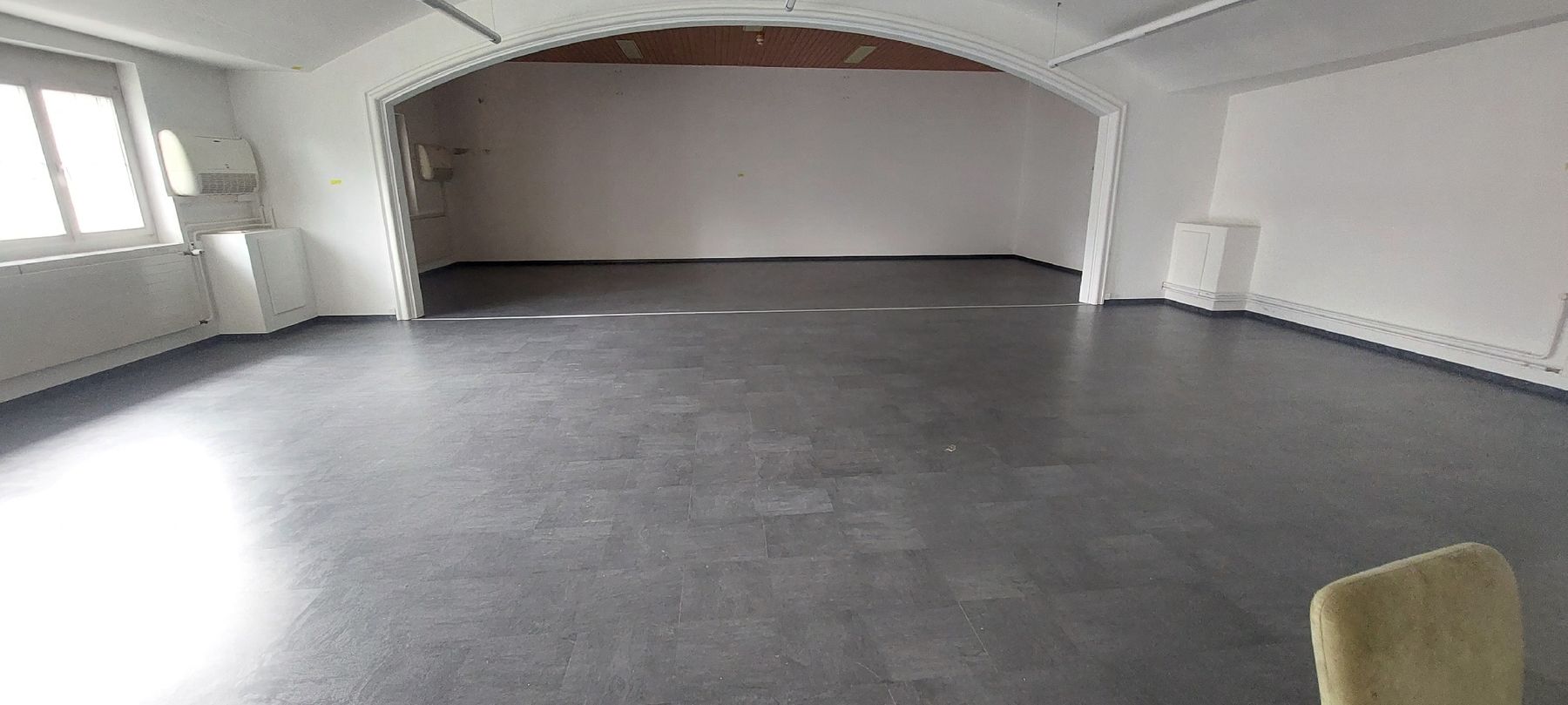 Rivestimenti per pavimenti: 190 m2  Laminat klick bodenbelag – Usato da Stans venduto da Ruthli56