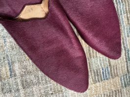 Deep Burgundy Moroccan Suede Babouches – Handcrafted Eleganc