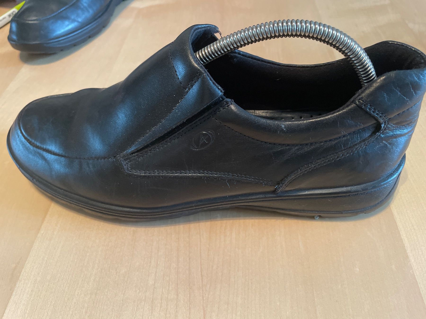 Scarpe da uomo: Bequeme Herren Lederschuhe, Grösse 43 – Usato da Basel venduto da Barry27 1