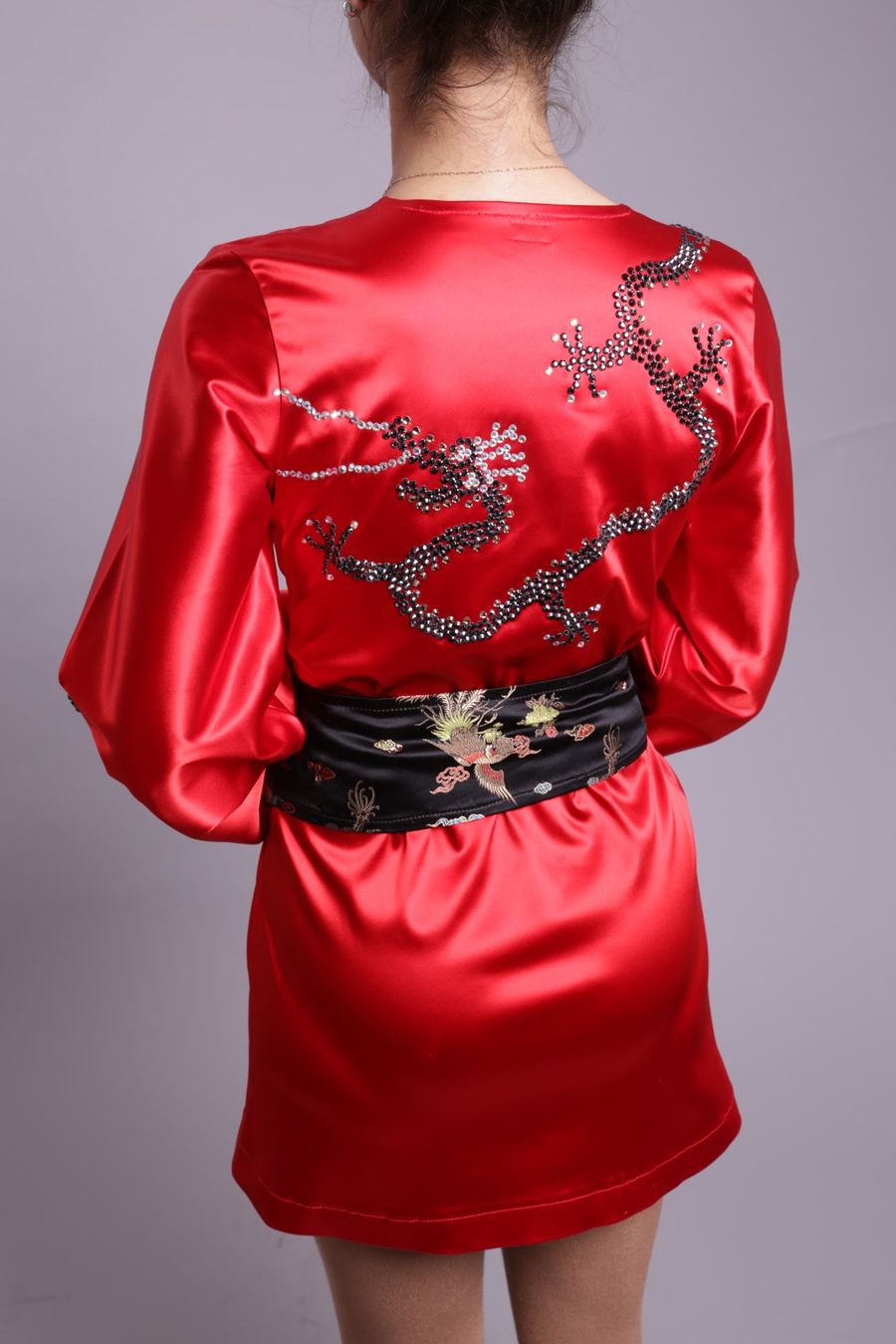 Costumi: ***Kürkleid roter Kimono mit Drachen Gr. 164*** – Usato da Obfelden venduto da stmlilie 6