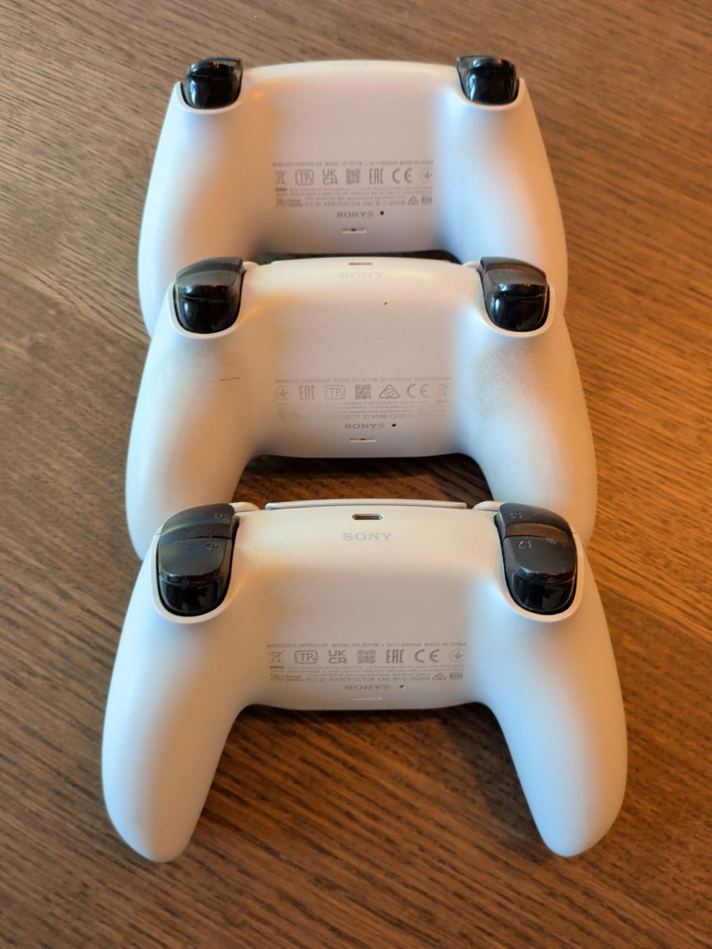 Sony Manettes: 3 Dualshock-Controller (PS5) – D'occasion à Oberstammheim par Jartman 4