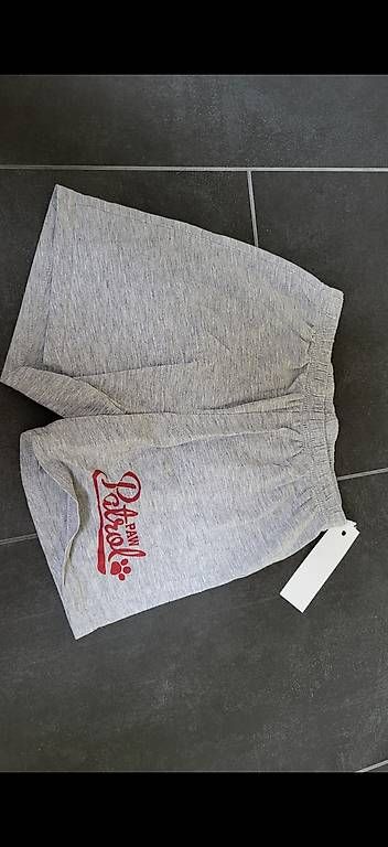Hosen: Diverse kurze Hosen  – Gebraucht aus Langendorf von RE17 4
