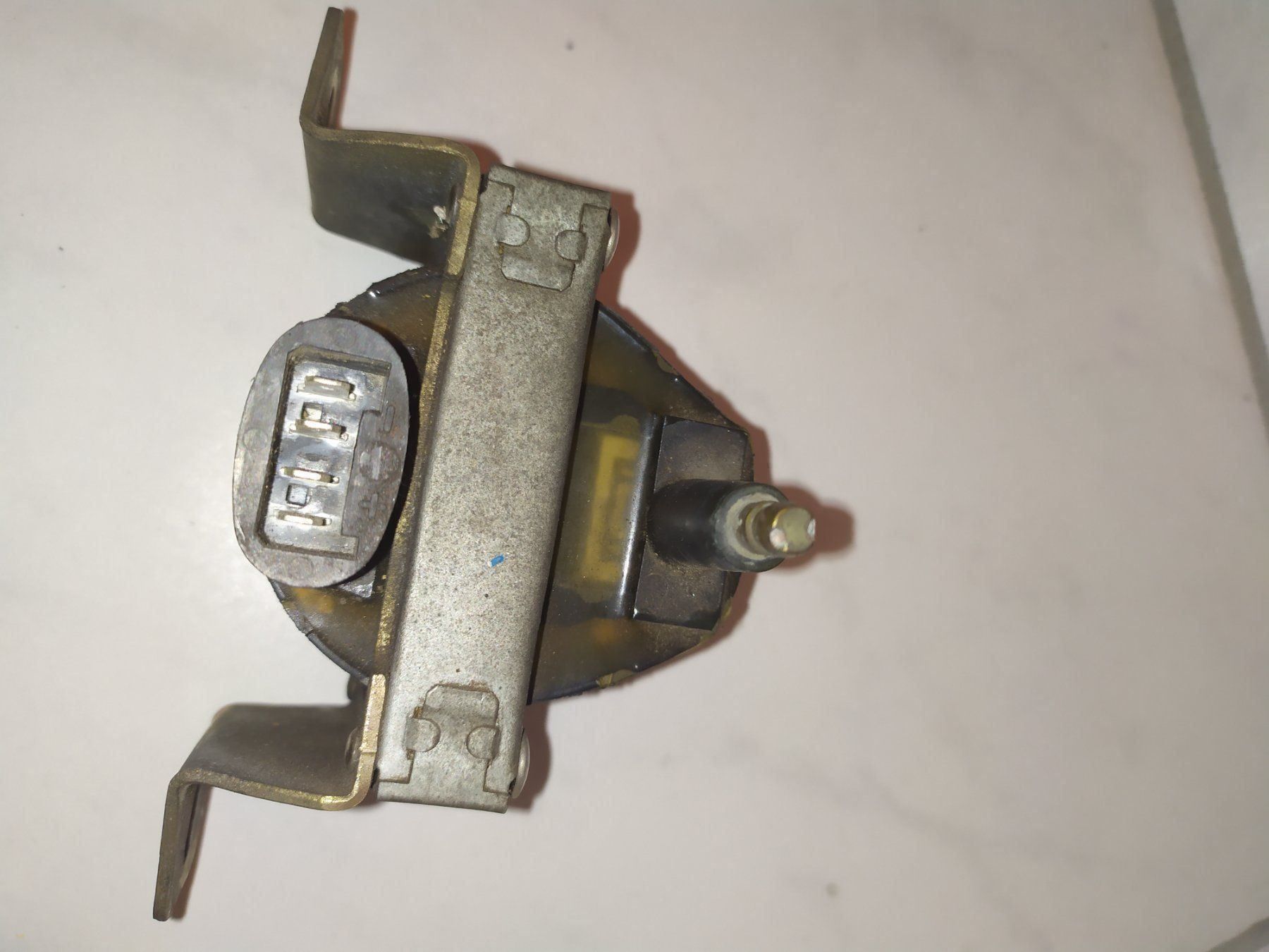 Tutti pezzi di ricambio auto: Zündspule BTR02 0241 – Usato da Schlatt TG venduto da Andis3 1