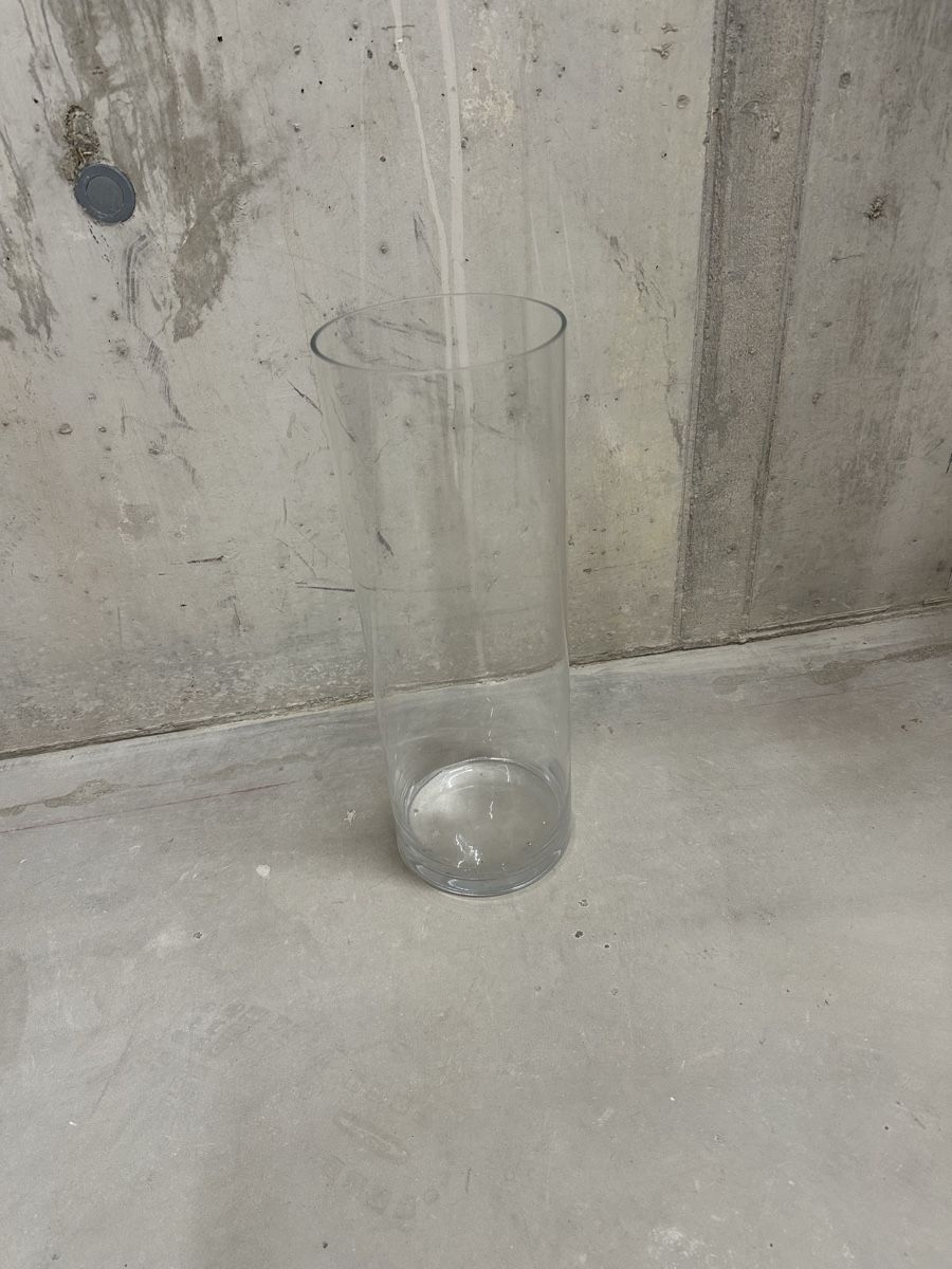 Vase & Récipients: Zylindervase aus Glas – D'occasion à Uster par Brauliochind