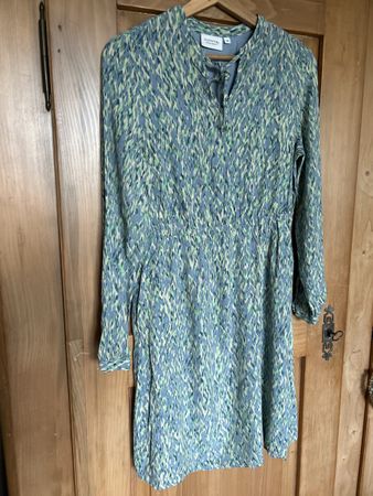 Sommerliches Kleid von Comma, Grösse 36, Top Zustand!