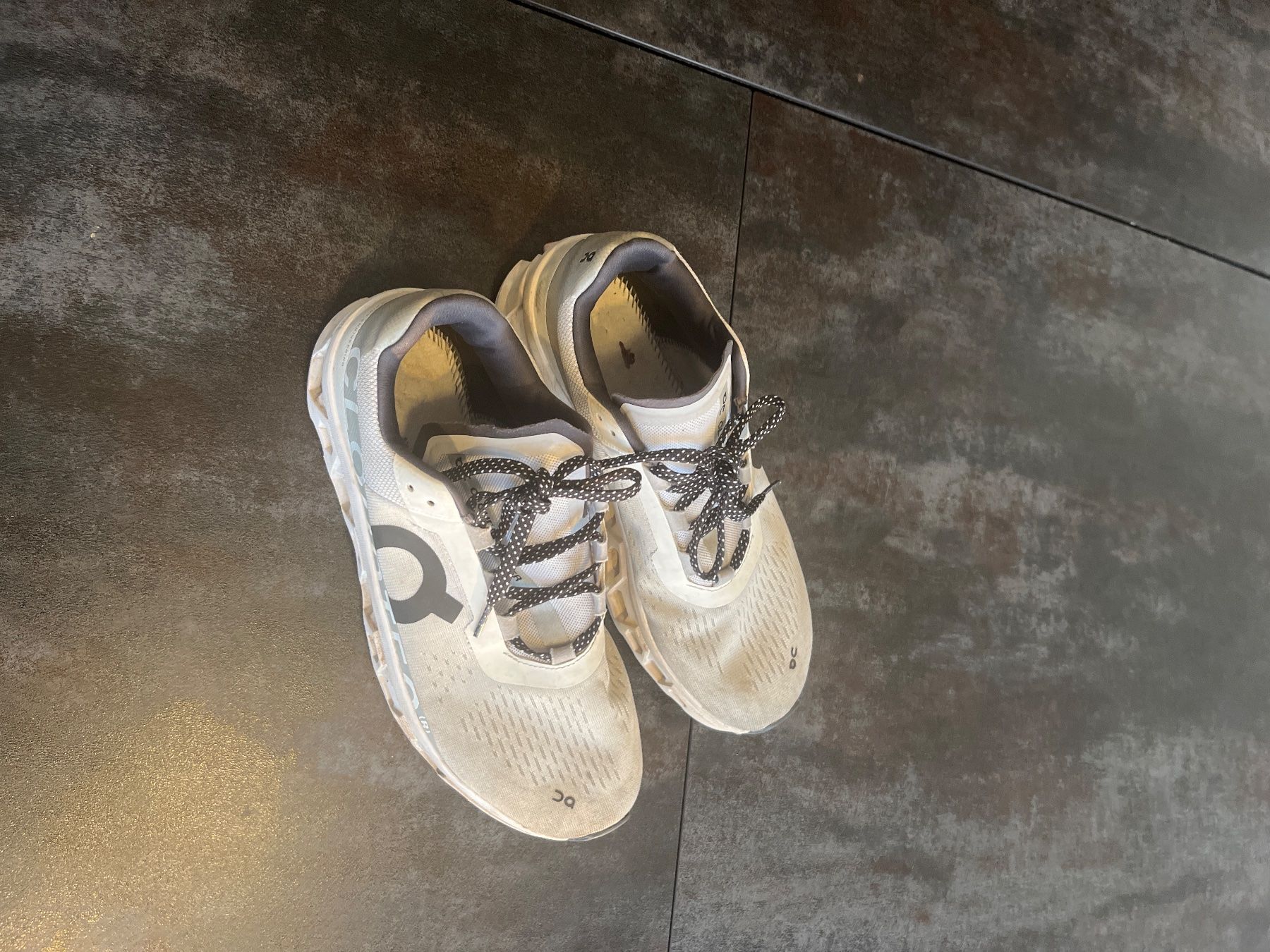 On Herrenschuhe: On Cloudflow Laufschuhe, Grösse 42 – Gebraucht aus Zürich von mat_bcg2 2