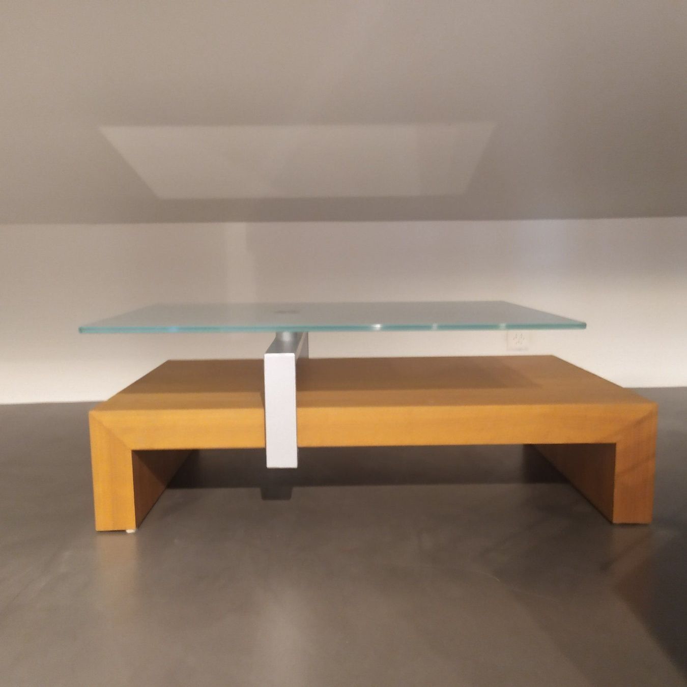 Tavoli: Klubtisch drehbar Nussbaum/Glas – Nuovo (secondo la descrizione) da Kloten venduto da bilgeri01 1