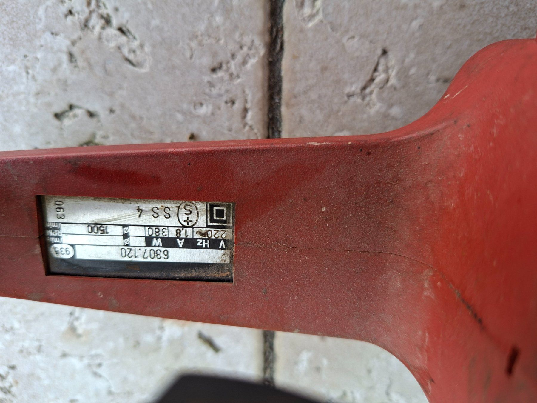 Tutti gli attrezzi: Zwei Heckenscheren. MioGarden. Black & Decker. – Usato da Goldach venduto da armando_r 3