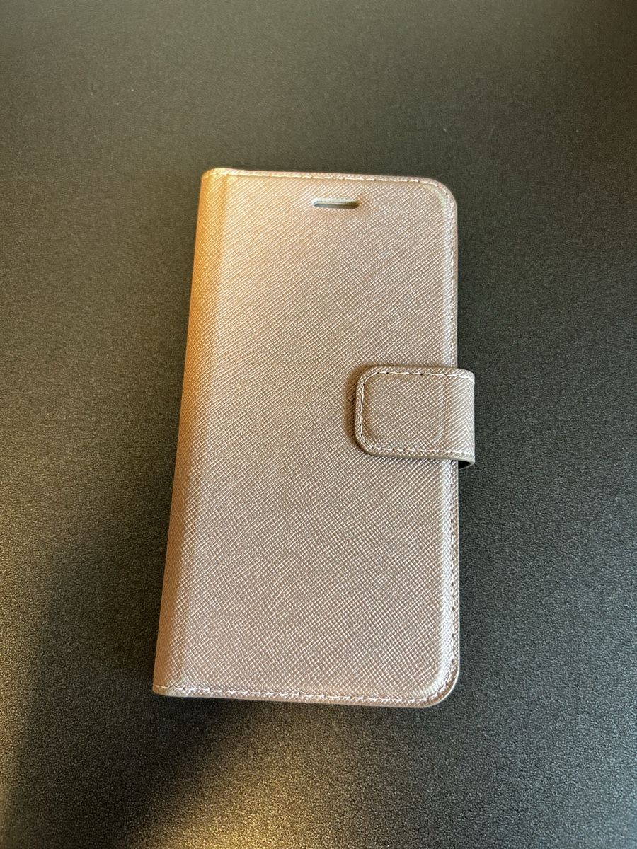 Apple Telefoni cellulari / Smartphones: Apple iPhone 7 Gold mit Klapphülle gebraucht – Usato da Mels venduto da chi_hg6x 3