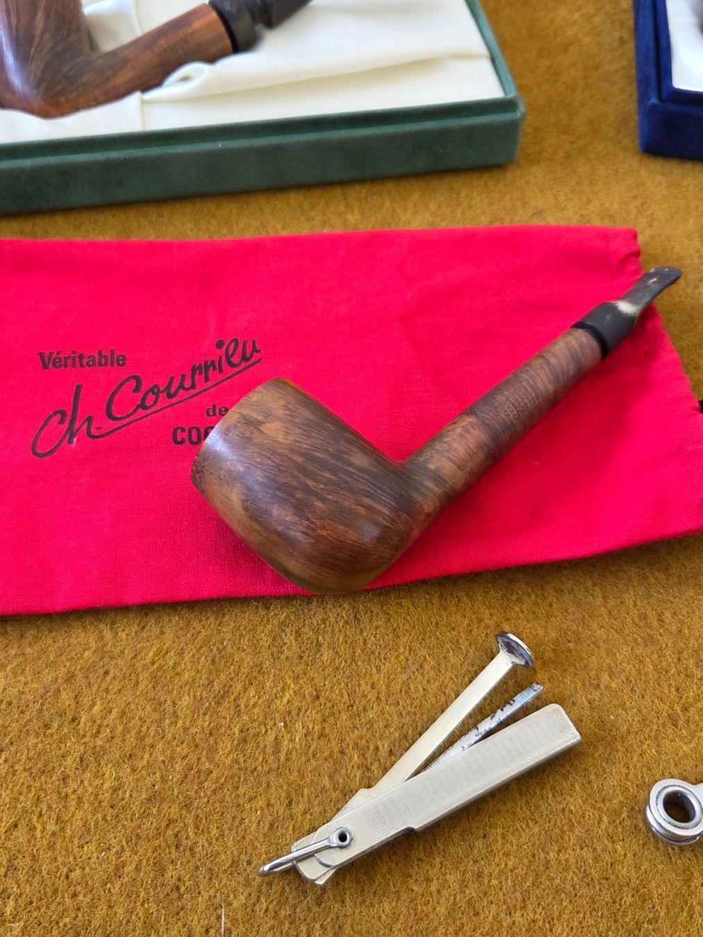 Pipe & Accessori: 4 Pfeifen im Set - inkl. Halter – Usato da Hünenberg venduto da pma_dm5g 3