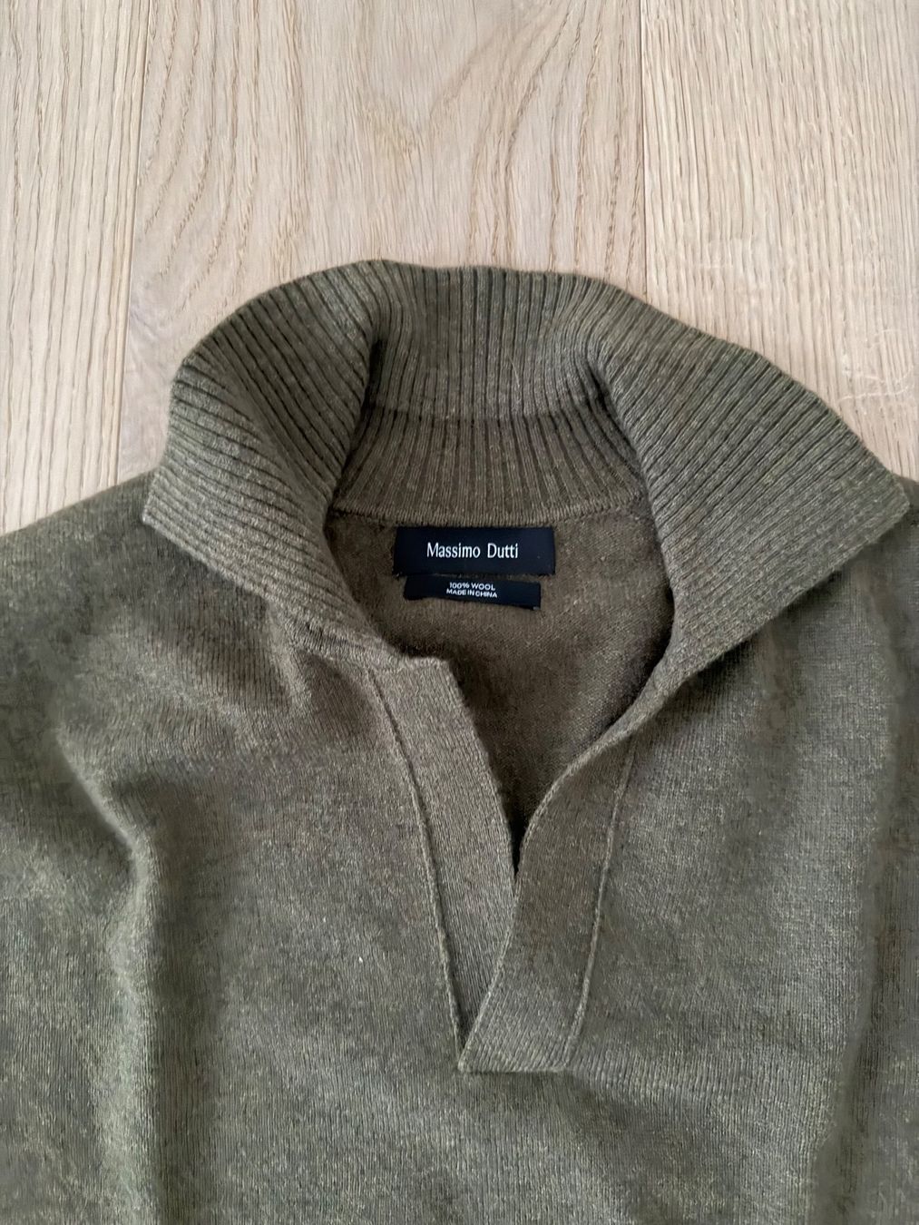 Massimo Dutti Pullover & Sweatshirts: MASSIMO DUTTI Strickpullover im Polo-Stil (Size M) – Neu (gemäss Beschreibung) aus St.Gallen von ArchivTheShop 1