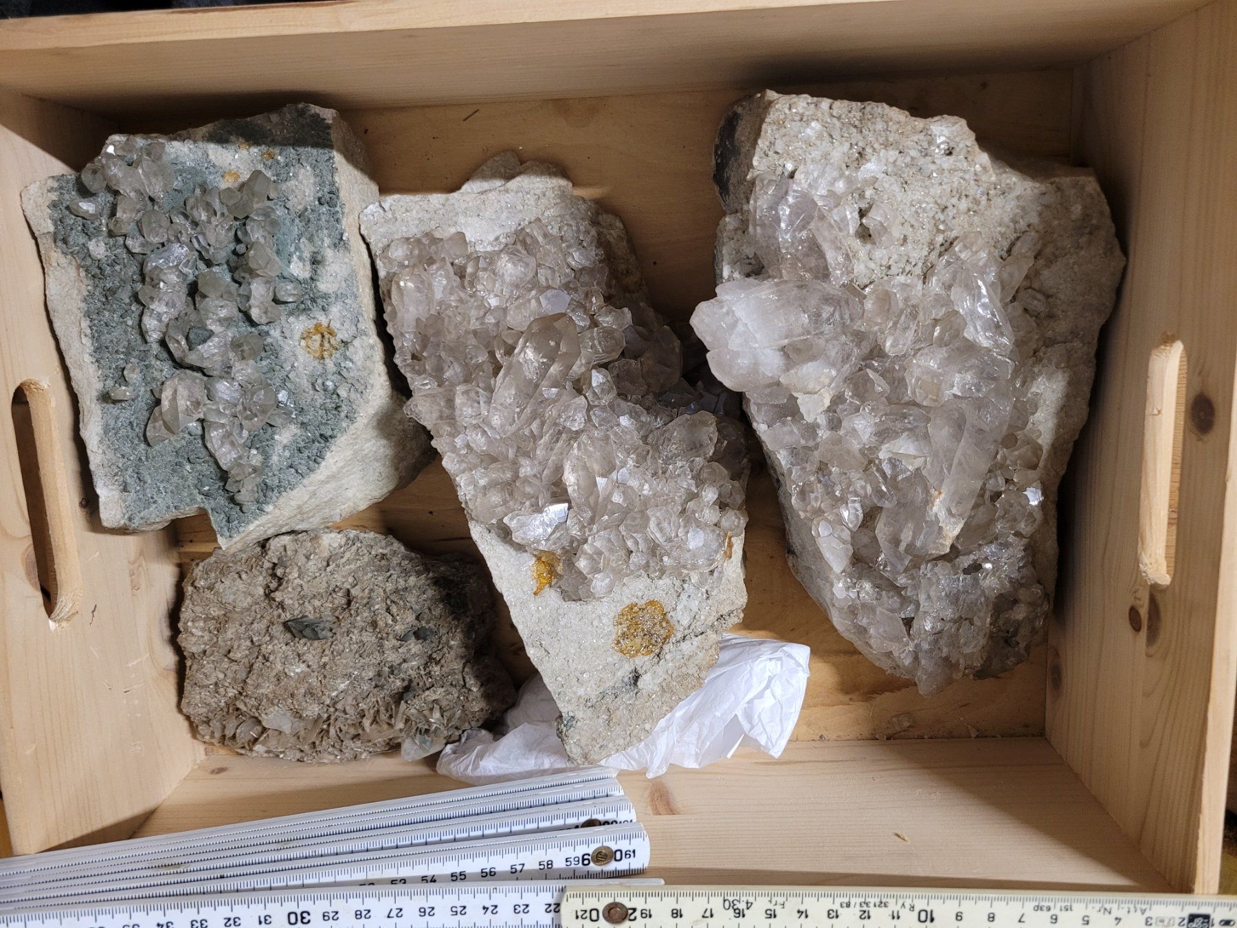 Minerali & Pietre curative: Einige Quarzstufen aus alter Sammlung – Usato da Siebnen venduto da Unruhe-Baer