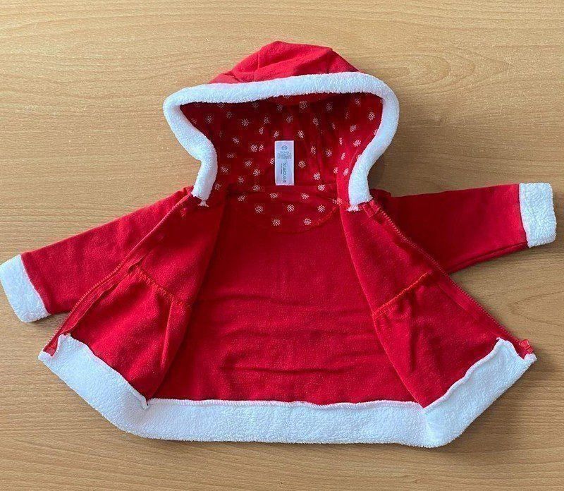 Completi & Tailleur: AKTION Roter Baby - Zweiteiler – Nuovo e nell'imballaggio originale da Basel venduto da Seifehuesli 2