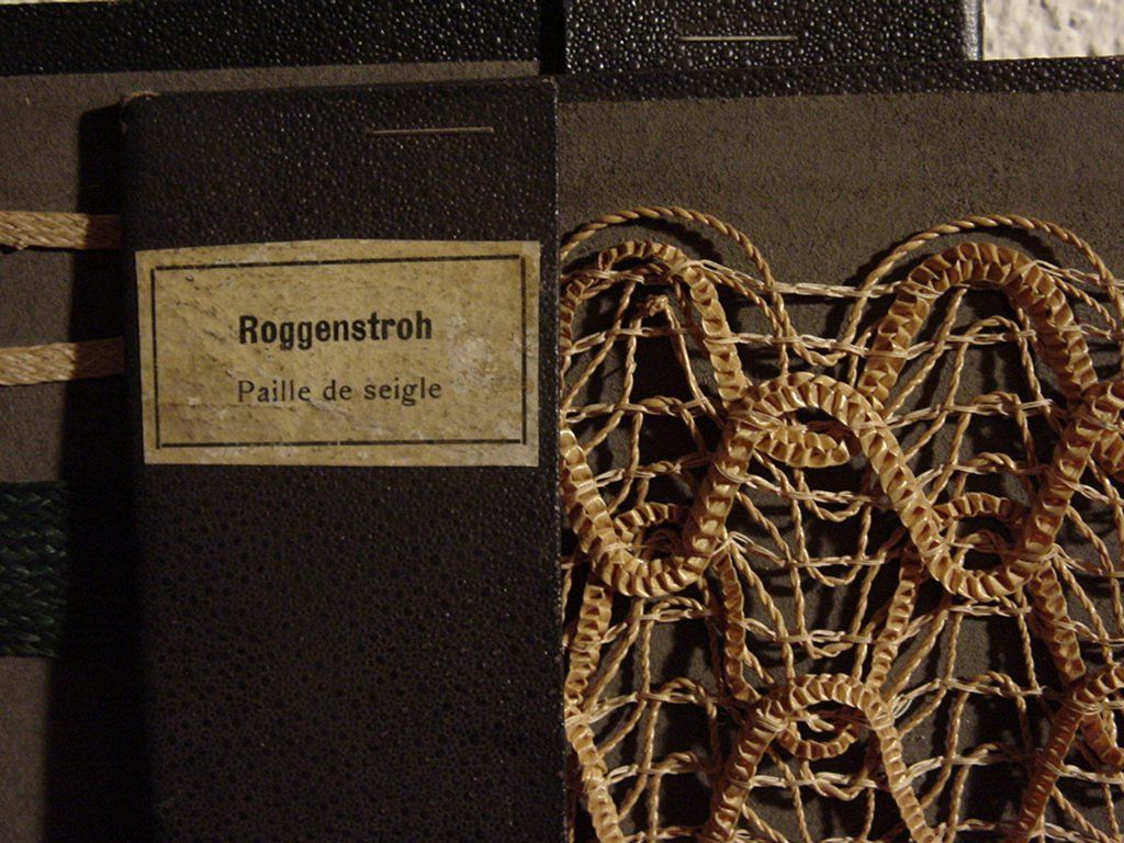 Dokumente: Strohmustermappe aus alter Zeit, ein Museums-Prunkstück – Gebraucht aus Weggis von Mylemontree 9